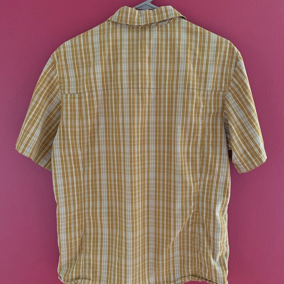 SOLD Arcteryx button down short sleeve shirt - Picture 5 of 8